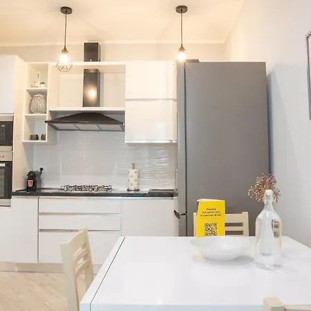 Casaviva - Cozy Modern Bilo In Apartment Rapallo