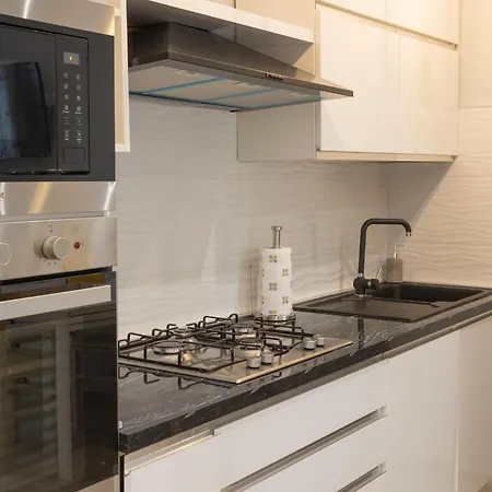 Casaviva - Cozy Modern Bilo In Apartment Rapallo